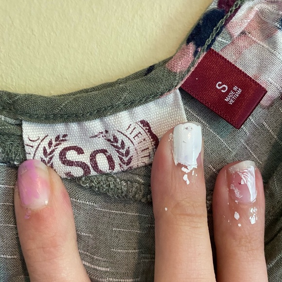 Flower tshirt - Picture 3 of 4